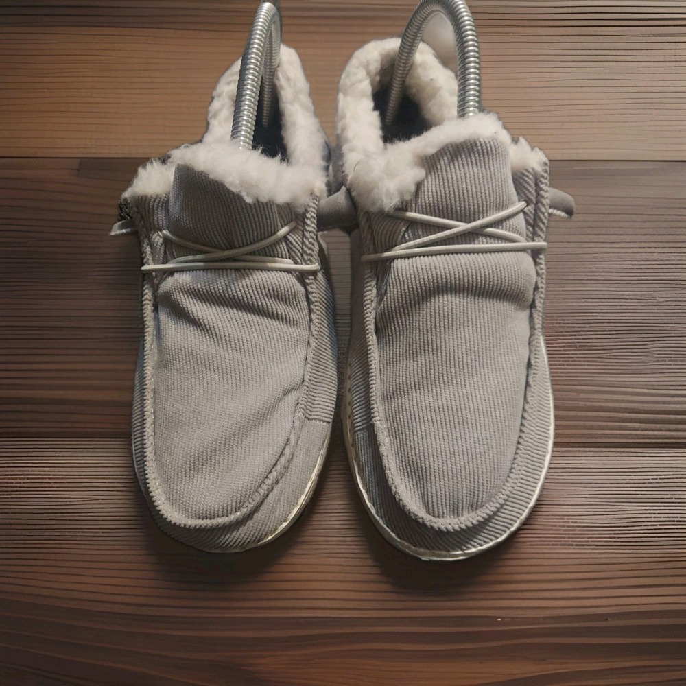 Hey Dude Wendy Corduroy Grey Fabric Faux Fur Lined Slip On Shoes Women's Size 7